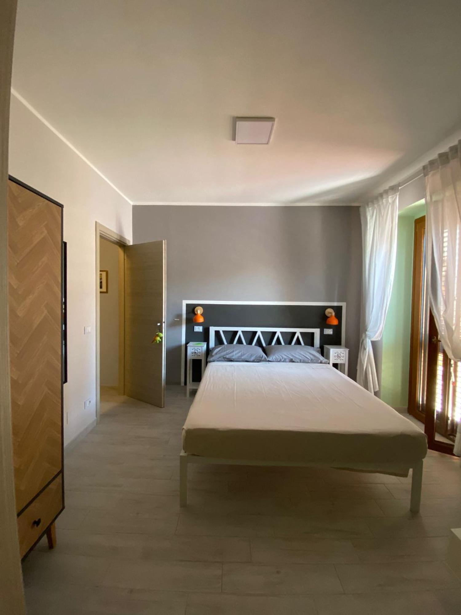 La Terrazza Nel Borgo Hotel Tortora Bagian luar foto